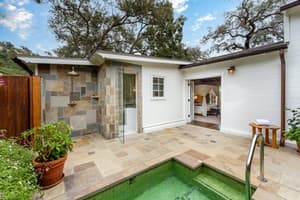 thumbnail: Lavender Cottage