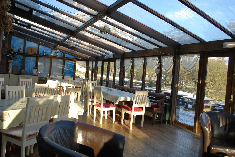 Restaurant-cafeteria
