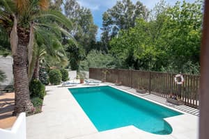thumbnail: Outdoor pool