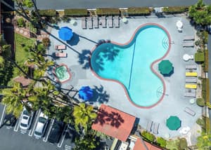 thumbnail: Outdoor pool