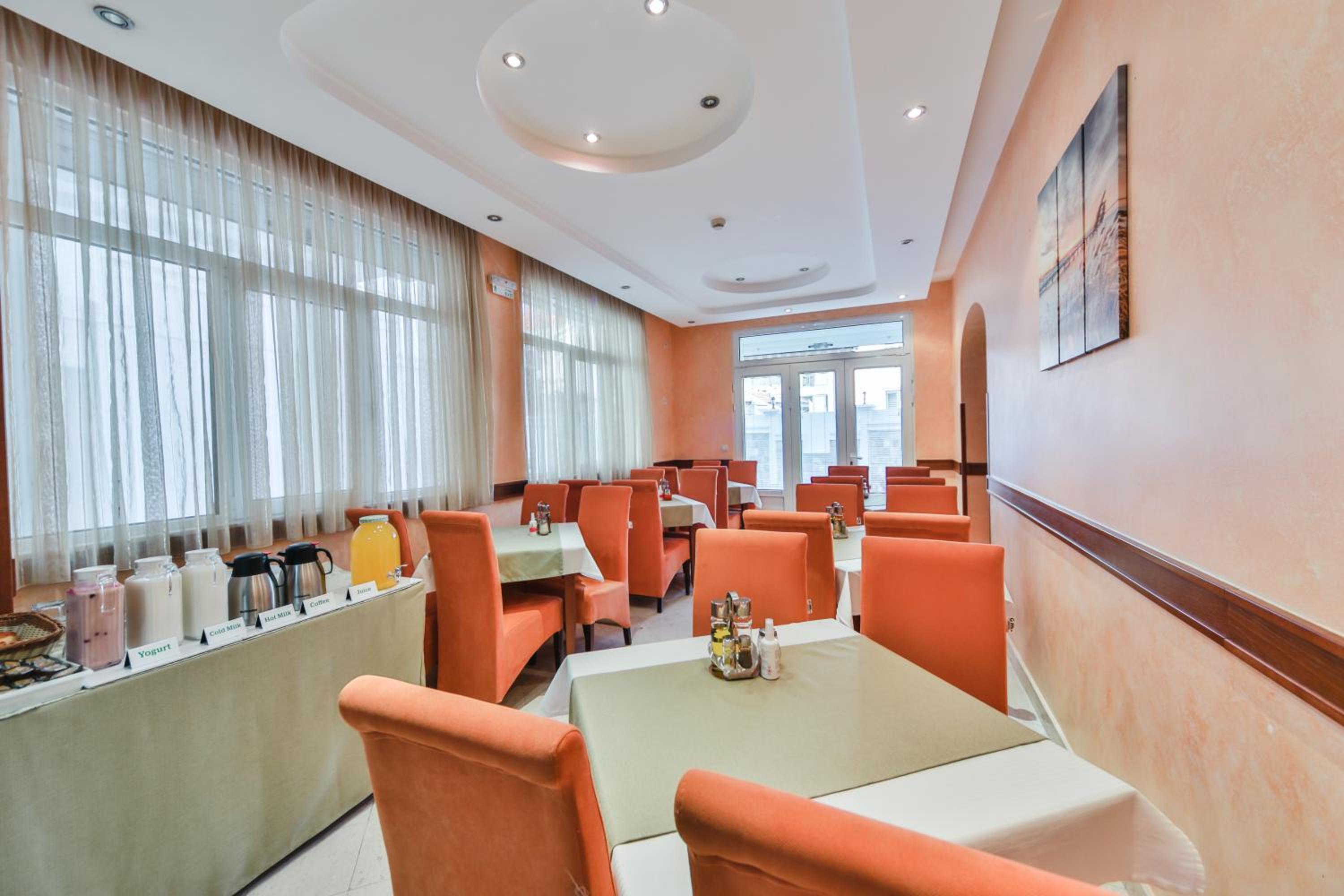 Restaurant-cafeteria