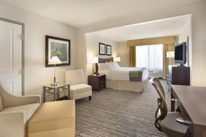 thumbnail: Guest Room-Standard