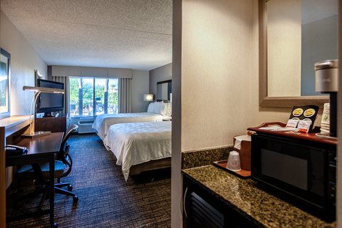 2 Queen Mobil Access Standard Room