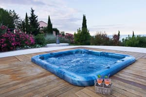thumbnail: Outdoor spa tub