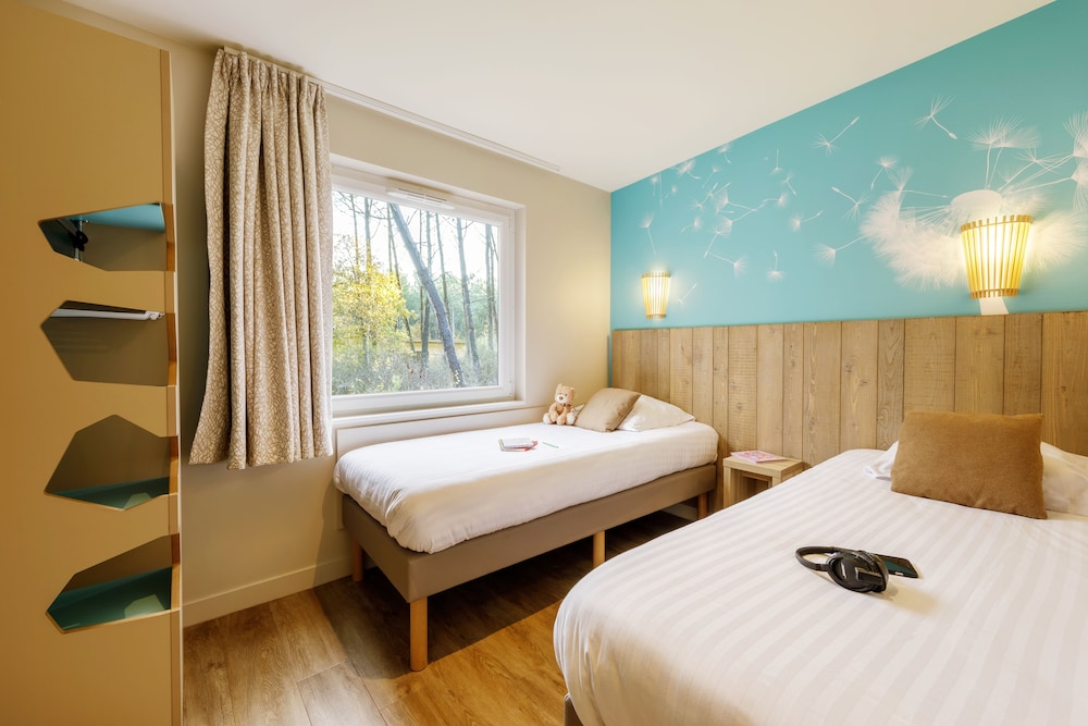Children's theme room