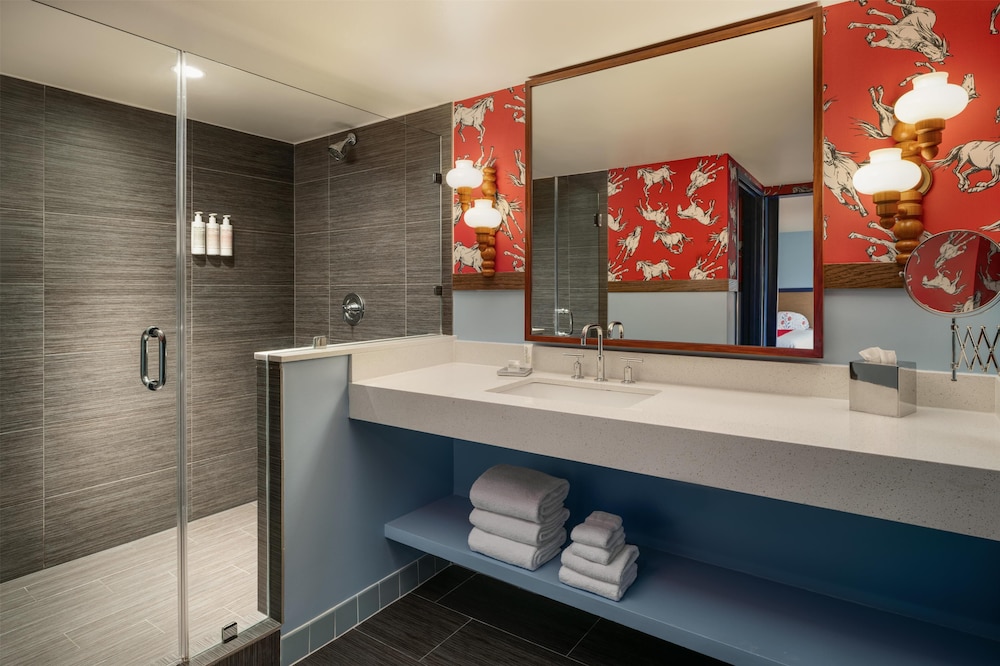 Bathroom shower