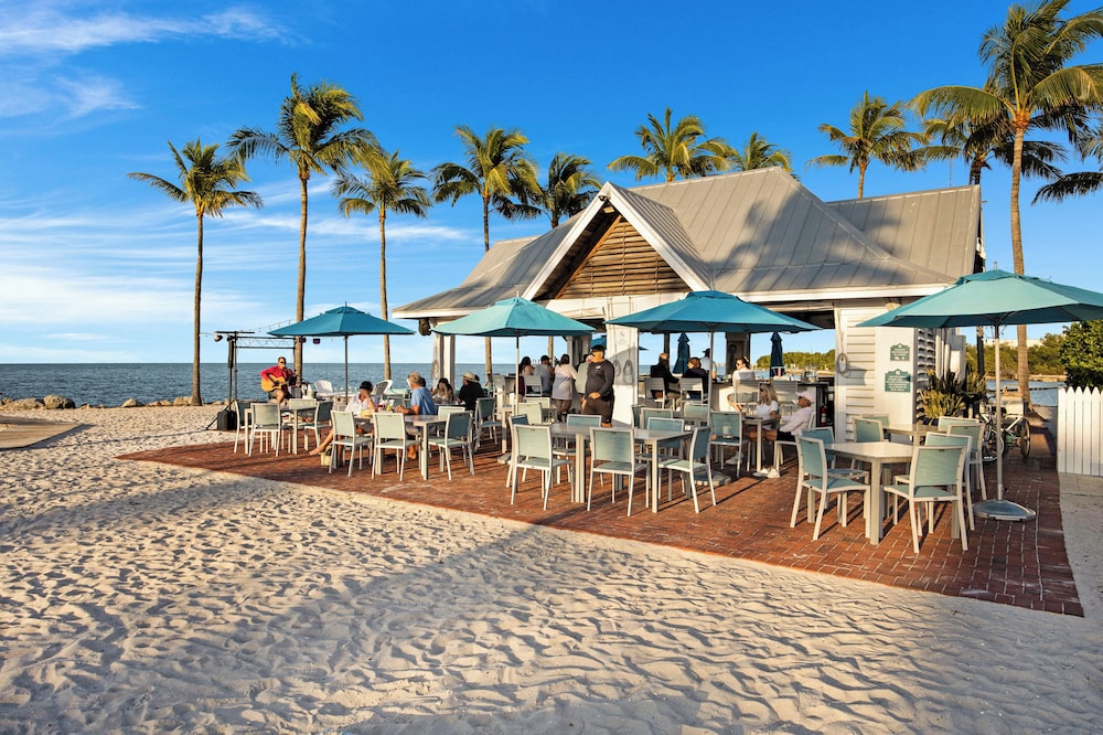 Beach bar