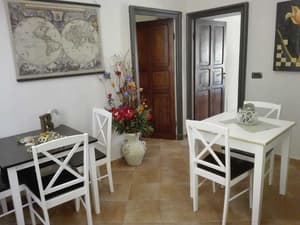 thumbnail: Breakfast area