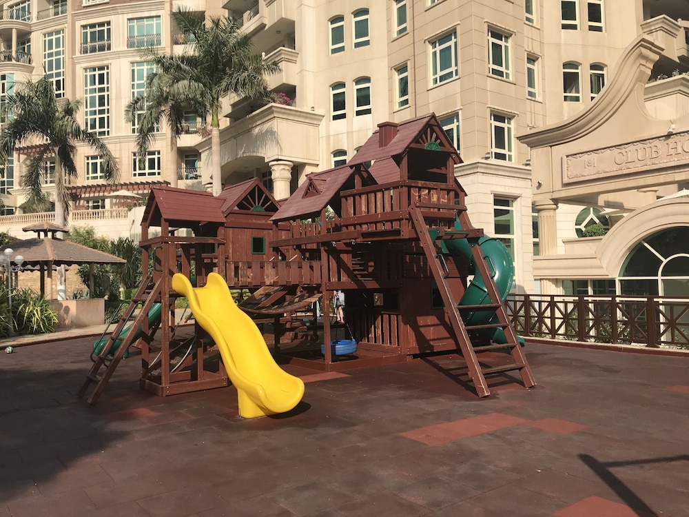 Children's play area - outdoor