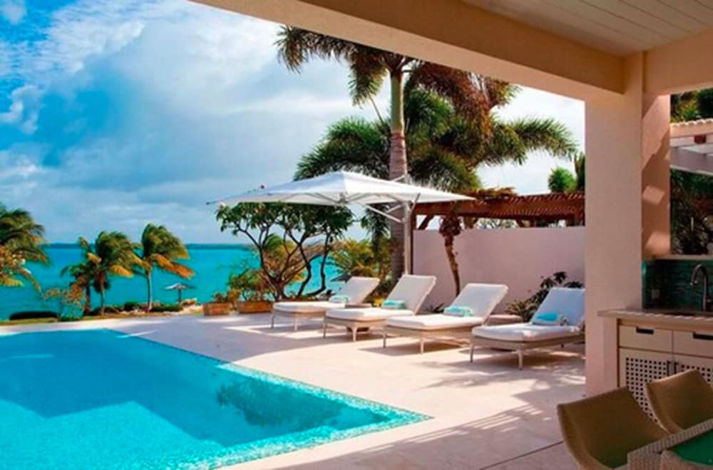 Private pool