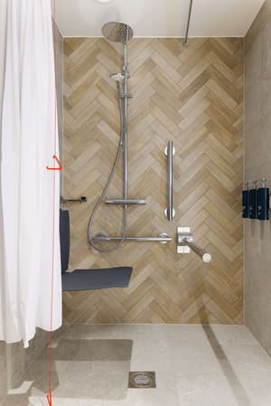 thumbnail: Bathroom shower