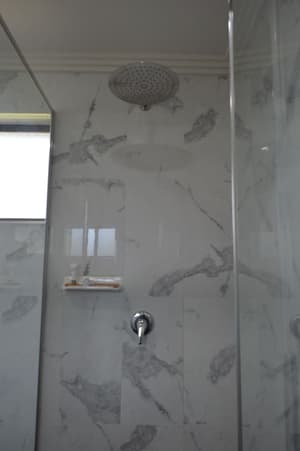 thumbnail: Bathroom shower