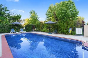 thumbnail: Outdoor pool