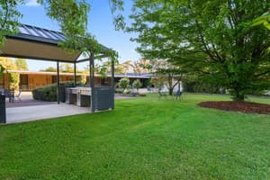 thumbnail: BBQ/picnic area