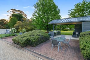 thumbnail: BBQ/picnic area