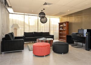 thumbnail: Lobby lounge