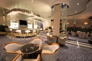 thumbnail: Bar (on property)