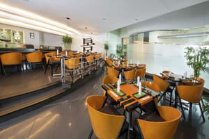 thumbnail: Bar (on property)