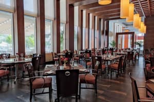 thumbnail: Restaurant