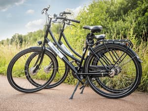 thumbnail: Bicycling