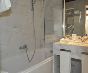 thumbnail: Bathroom