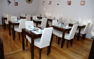 thumbnail: Breakfast area