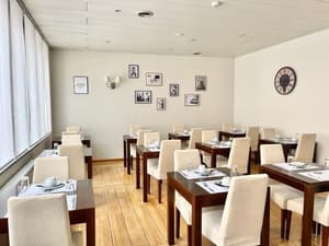 thumbnail: Breakfast area