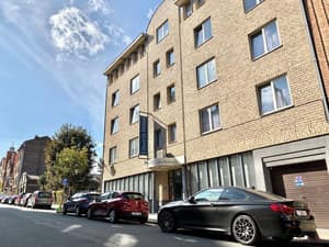 thumbnail: Front of property