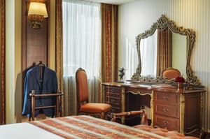 thumbnail: Room
