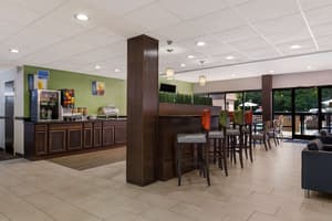 thumbnail: Breakfast area
