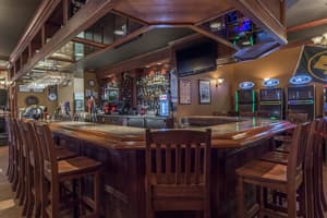 thumbnail: Bar (on property)