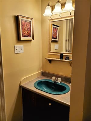 thumbnail: Bathroom sink