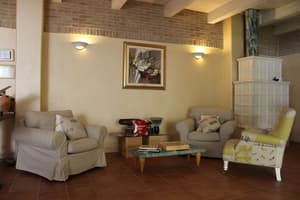thumbnail: Lobby sitting area