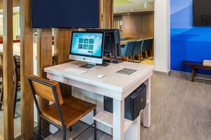 thumbnail: Business center