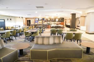 thumbnail: Restaurant