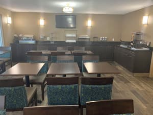 thumbnail: Breakfast area