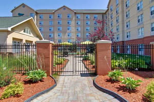 thumbnail: Exterior