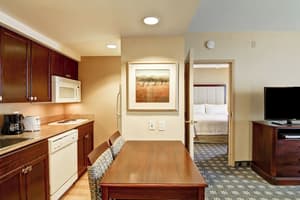 thumbnail: In-room dining