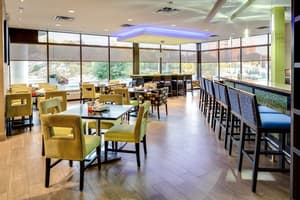 thumbnail: Bar (on property)