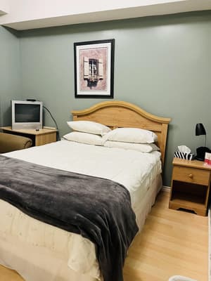 thumbnail: Room