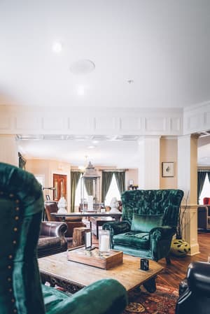 thumbnail: Interior