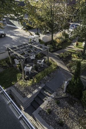 thumbnail: Property grounds