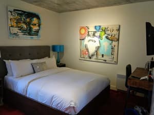 thumbnail: Room