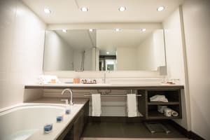 thumbnail: Exterior
