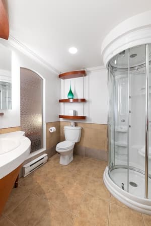 thumbnail: Bathroom