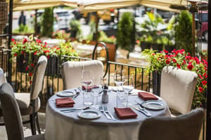 thumbnail: Restaurant