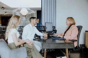 thumbnail: Concierge desk