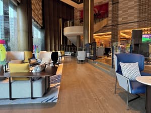 thumbnail: Bar (on property)