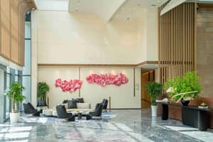 thumbnail: Lobby sitting area