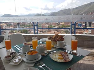 thumbnail: Breakfast area
